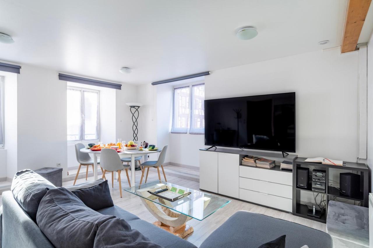 Gite Le Carpe Diem - Classe 3 Etoiles - Centre Ville - Wifi - Netflix Marmoutier Exterior photo