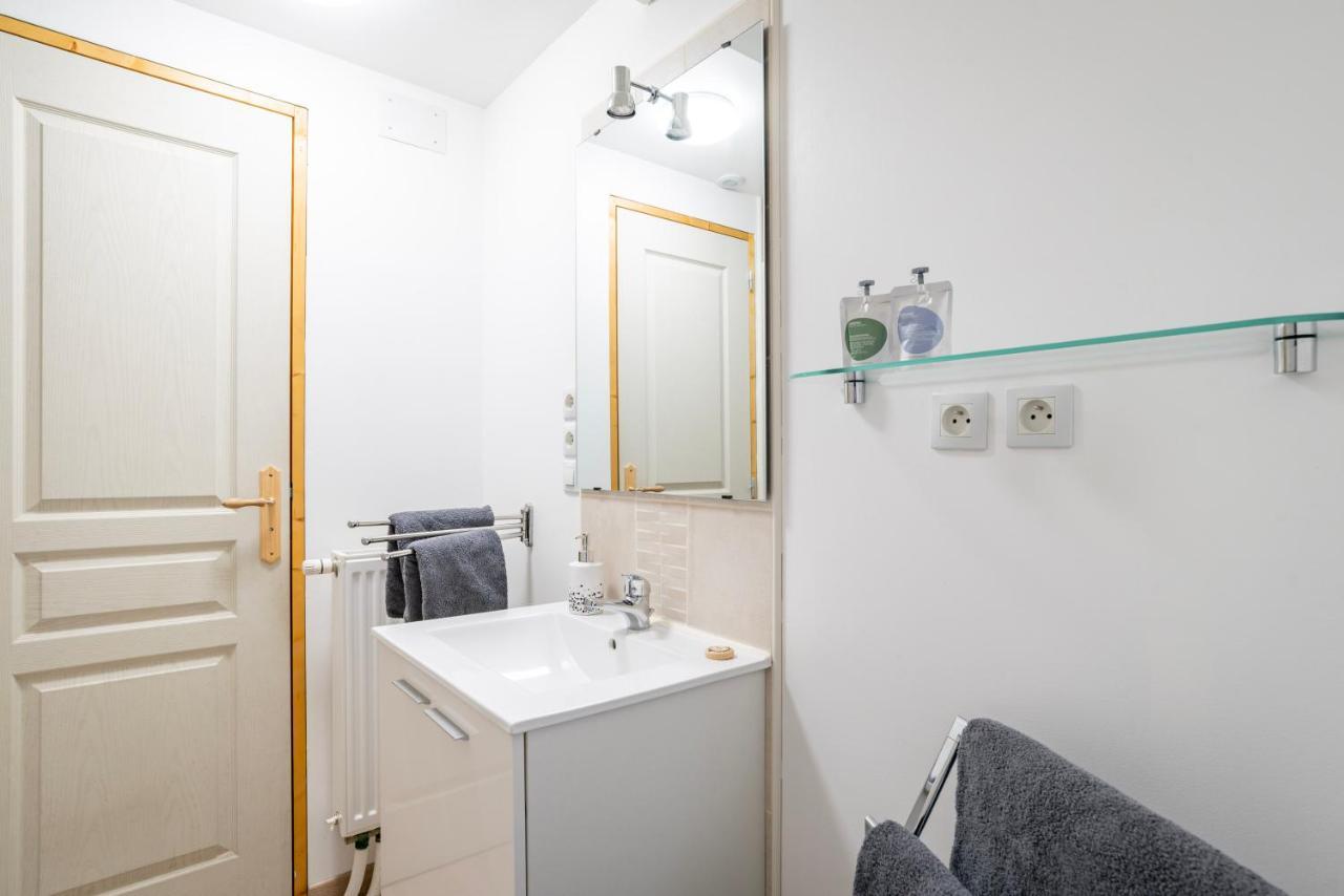 Gite Le Carpe Diem - Classe 3 Etoiles - Centre Ville - Wifi - Netflix Marmoutier Exterior photo